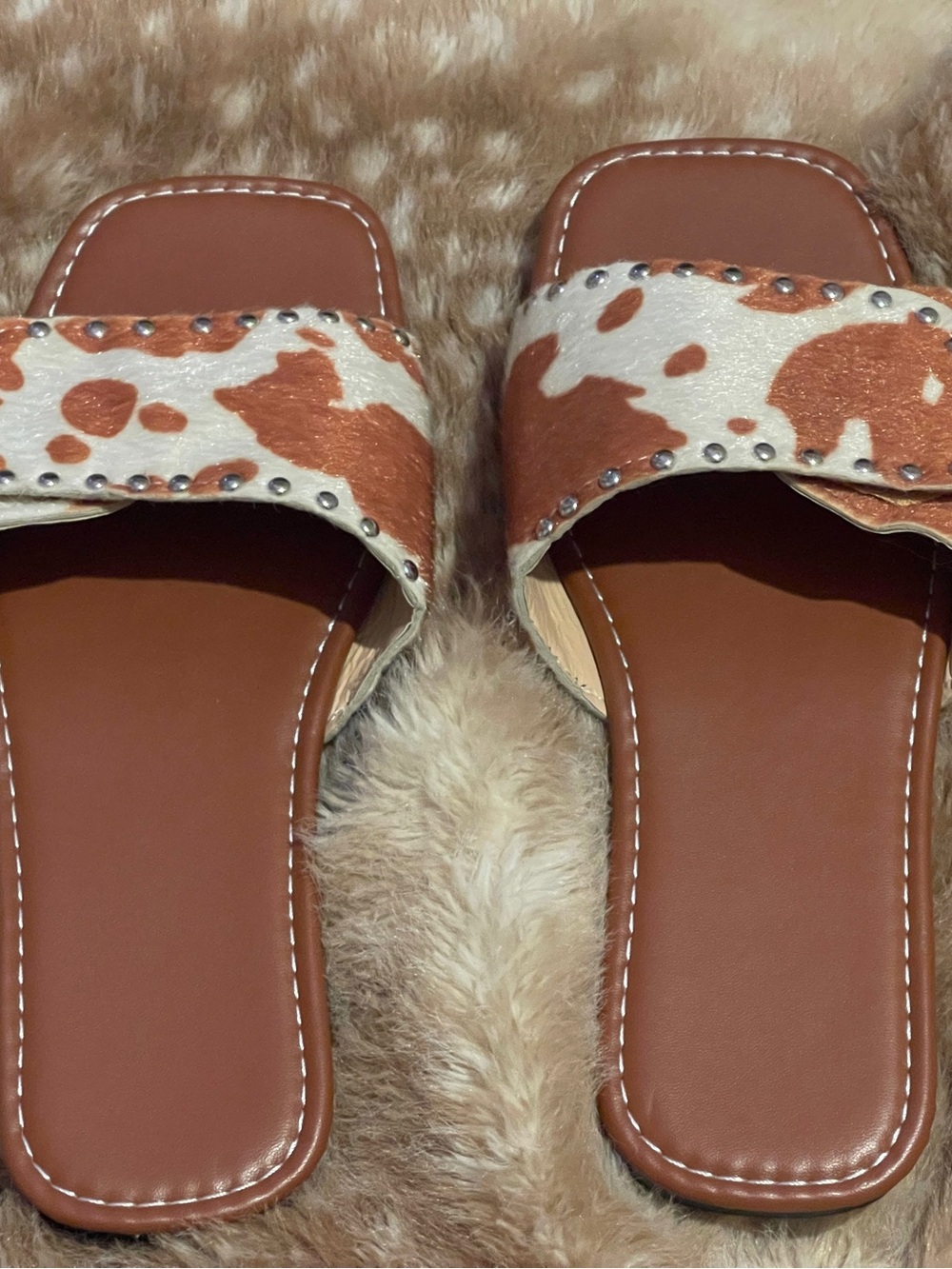 Women’s Cowhide Slide Sandals in Brown and White - Picture 2 of 5